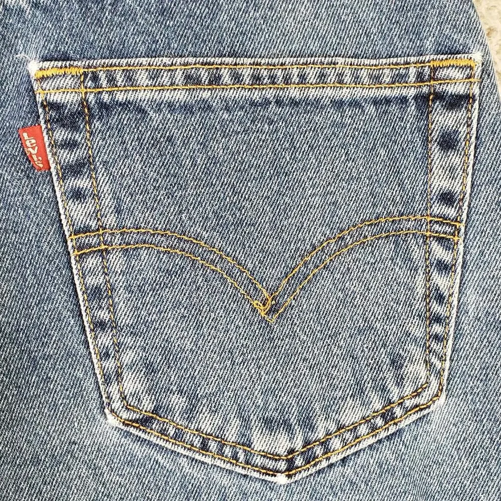 VTG Levis 560 Jeans Mens 33x30 Medium Wash Blue Loose Fit Tapered Leg Faded 90s